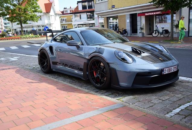 Porsche 992 GT3 RS Weissach Package