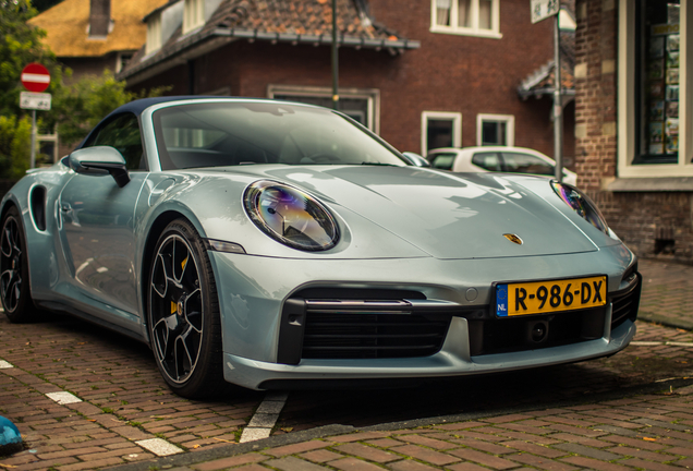 Porsche 992 Turbo S Cabriolet