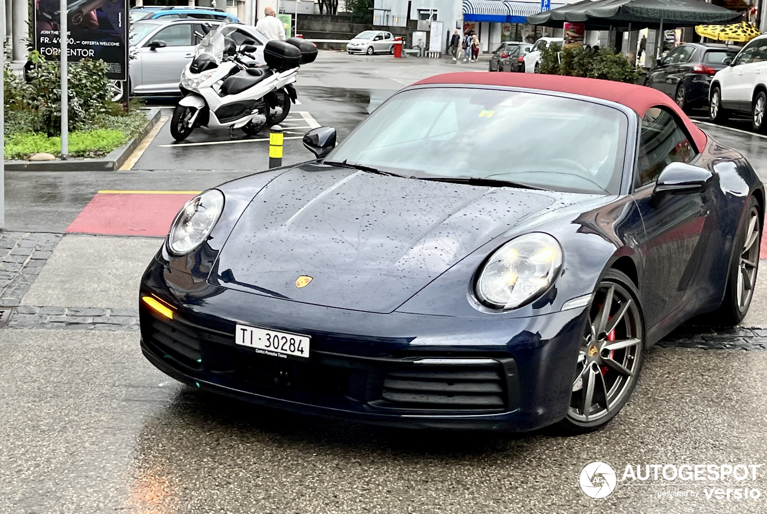 Porsche 992 Carrera 4S Cabriolet