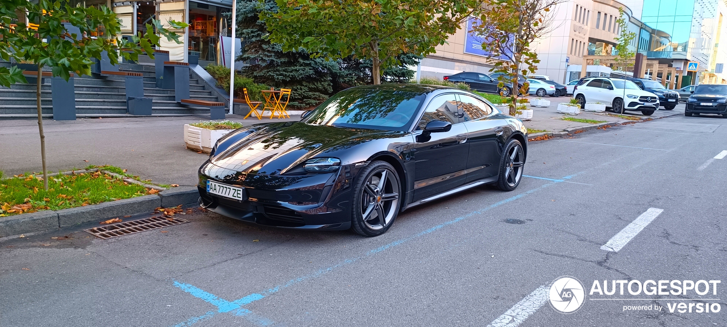 Porsche Taycan Turbo