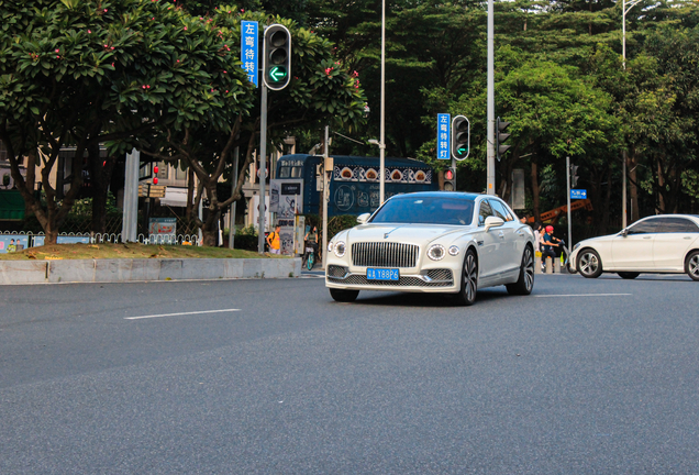 Bentley Flying Spur V8 2021