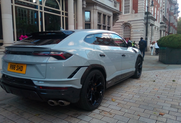 Lamborghini Urus Performante