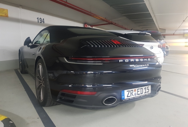 Porsche 992 Carrera 4S Cabriolet