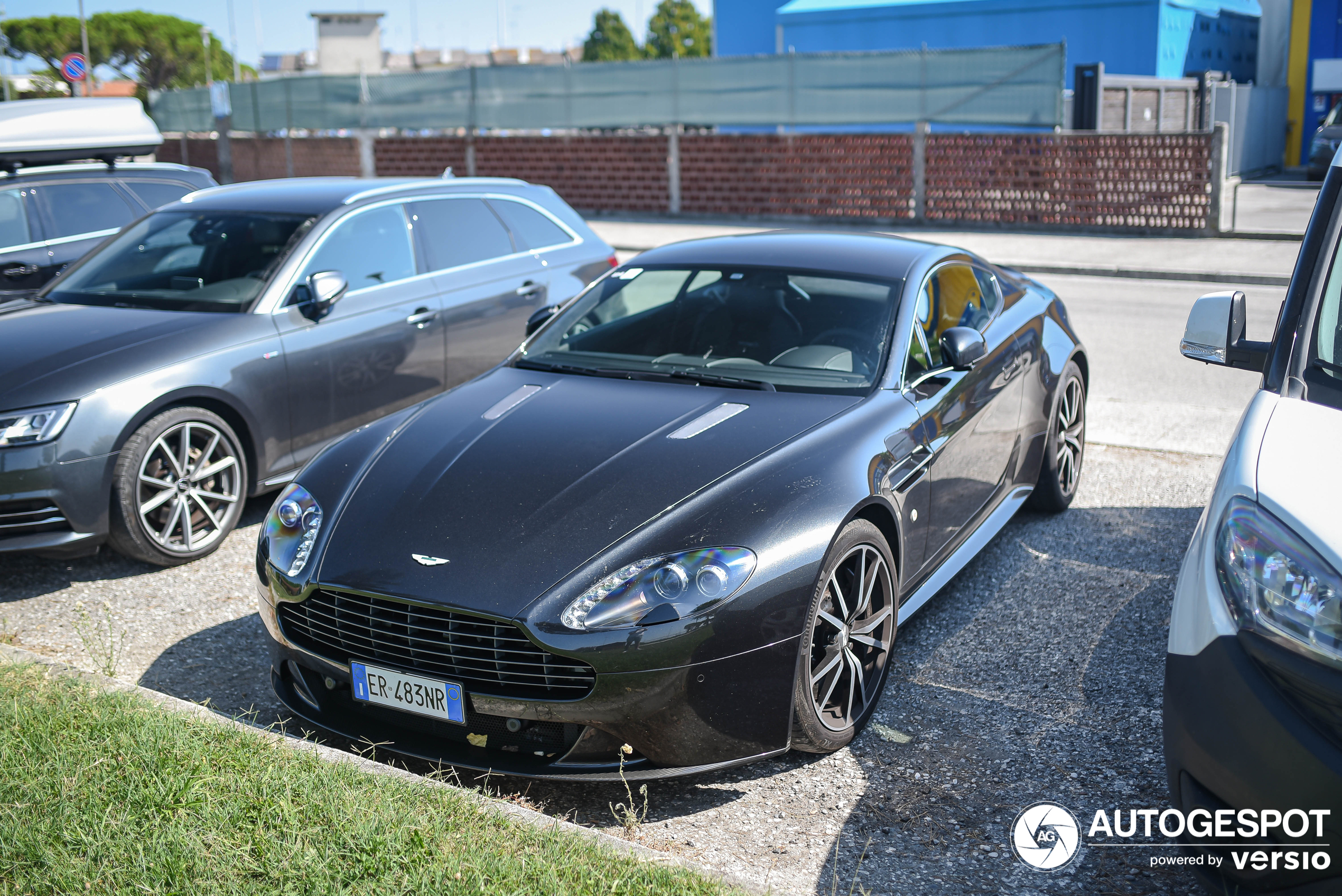 Aston Martin V8 Vantage S SP10