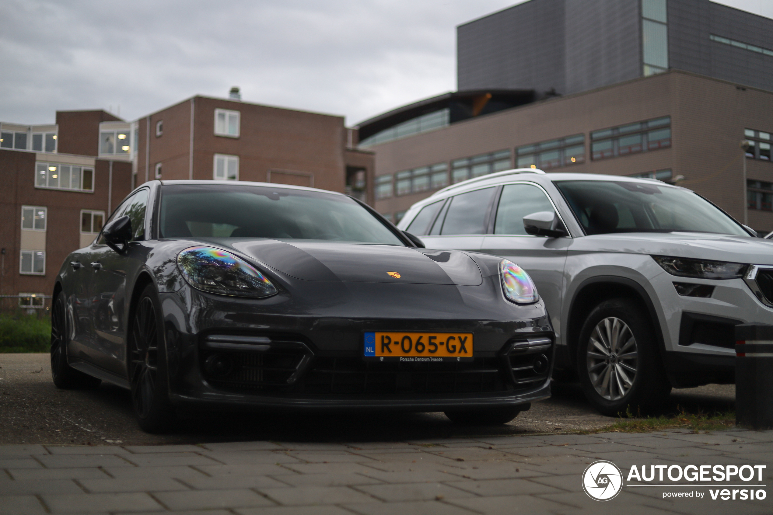 Porsche 971 Panamera GTS MkI