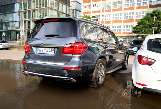 Mercedes-Benz GL 63 AMG X166