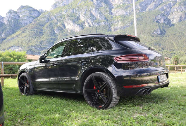 Porsche 95B Macan GTS