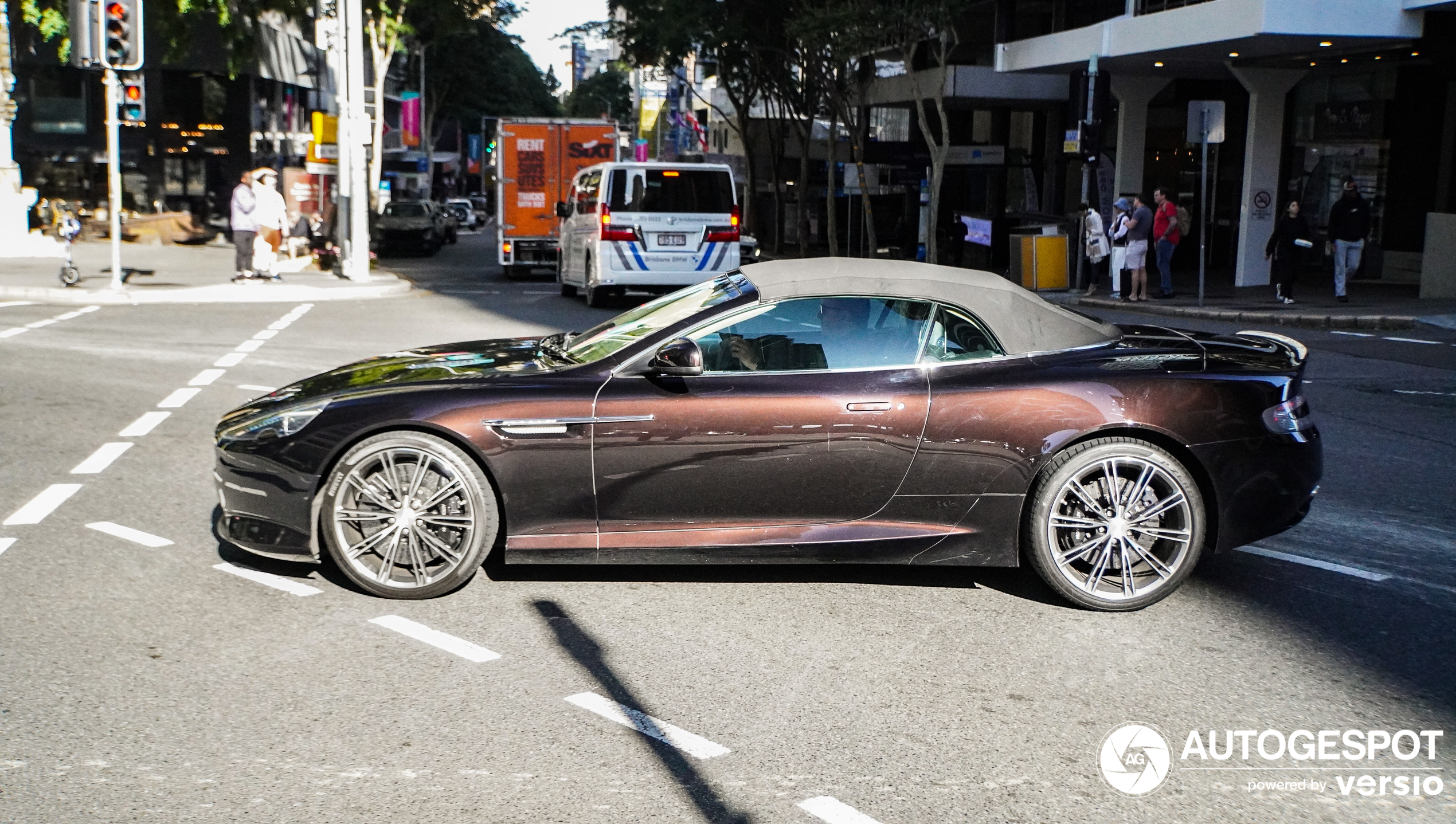 Aston Martin DB9 Volante 2013