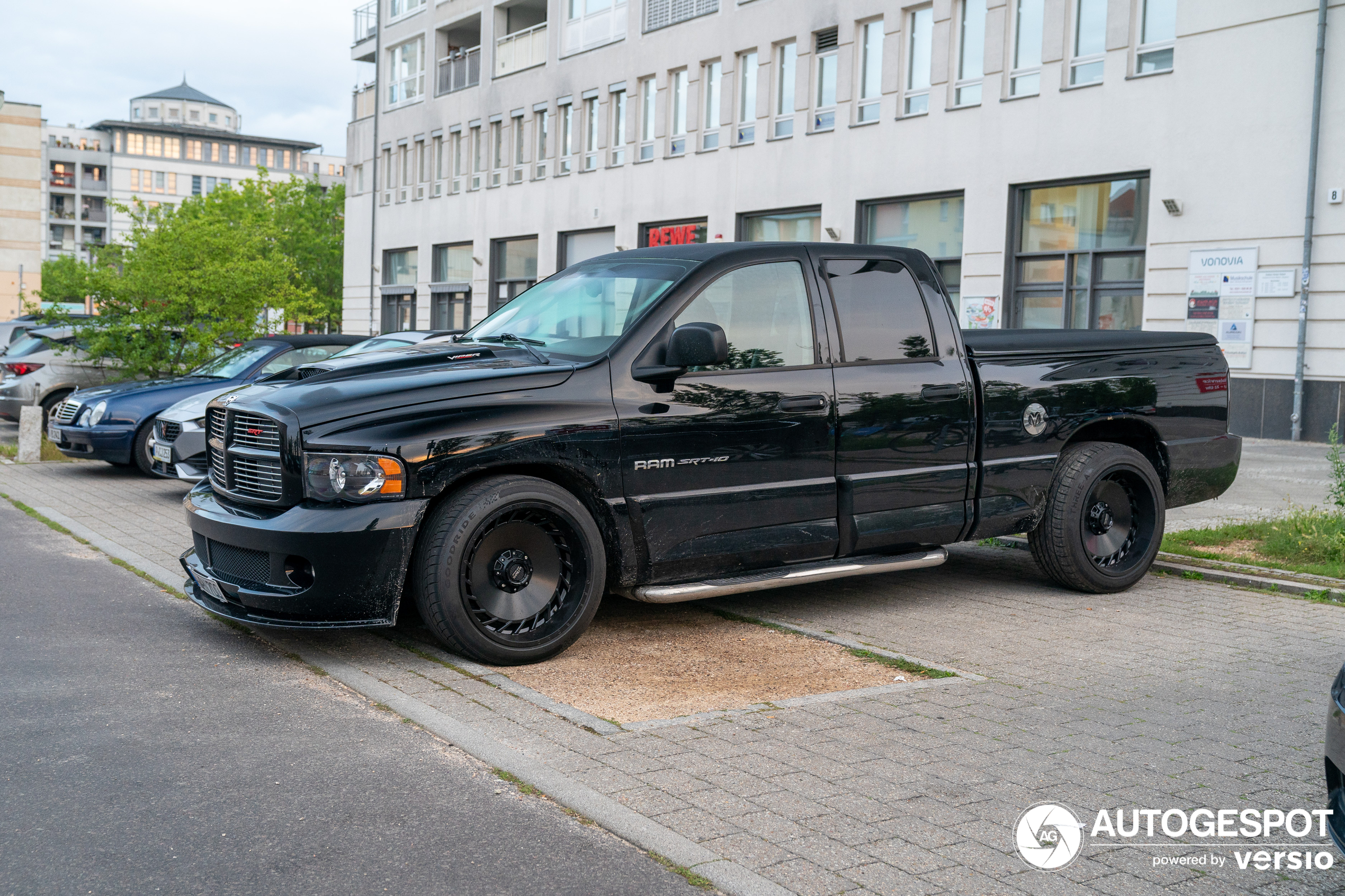 Dodge RAM SRT-10 Quad-Cab