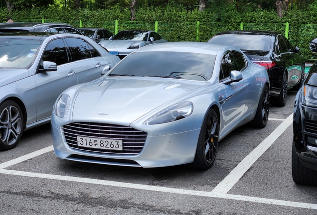 Aston Martin Rapide S