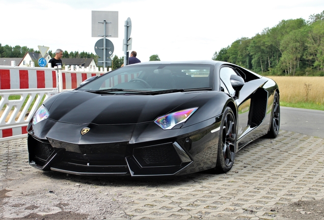 Lamborghini Aventador LP700-4