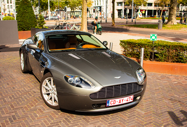 Aston Martin V8 Vantage