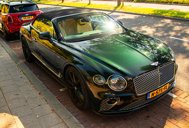 Bentley Continental GTC V8 2020