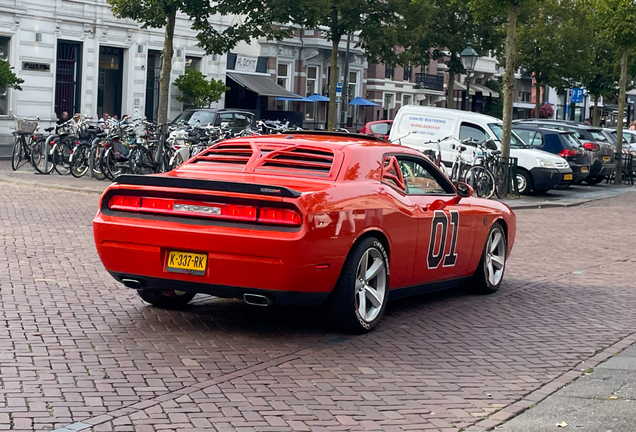 Dodge Challenger SRT-8