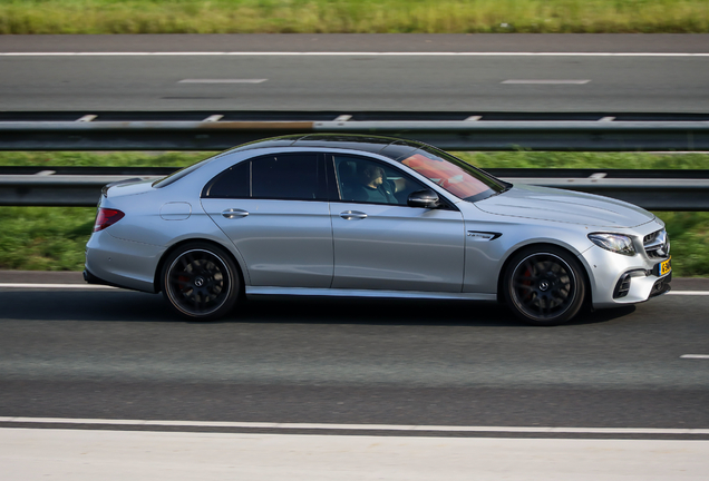 Mercedes-AMG E 63 S W213