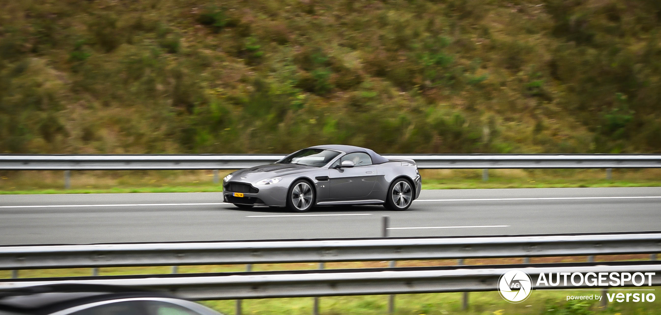 Aston Martin V12 Vantage S Roadster