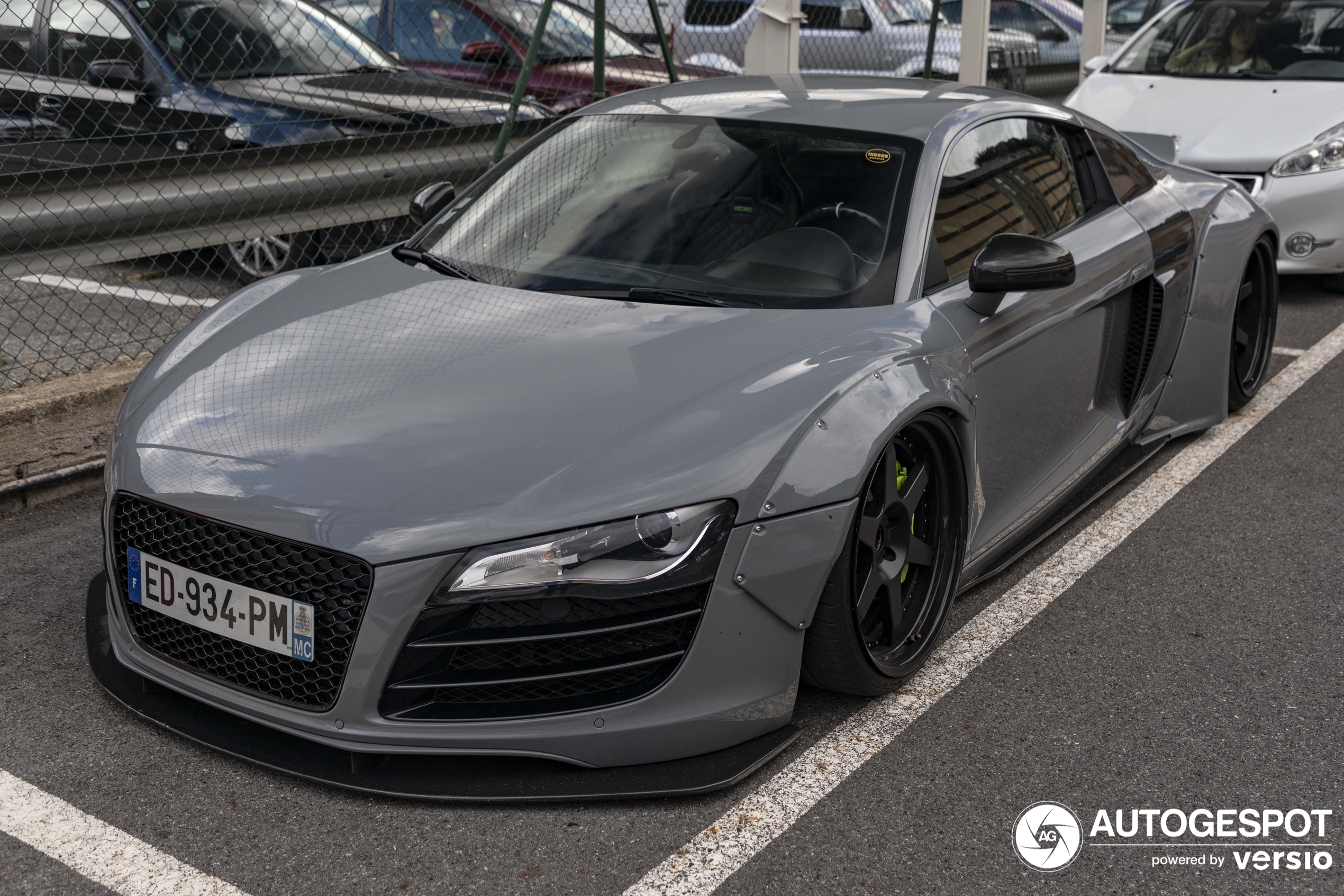 Audi R8 Liberty Walk Widebody