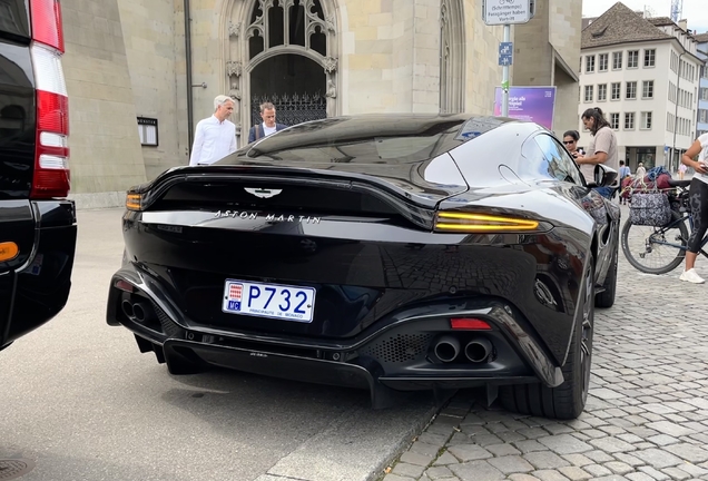 Aston Martin V8 Vantage 2018