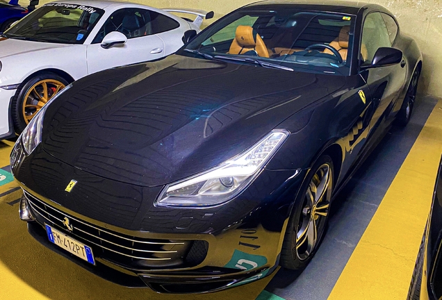 Ferrari GTC4Lusso