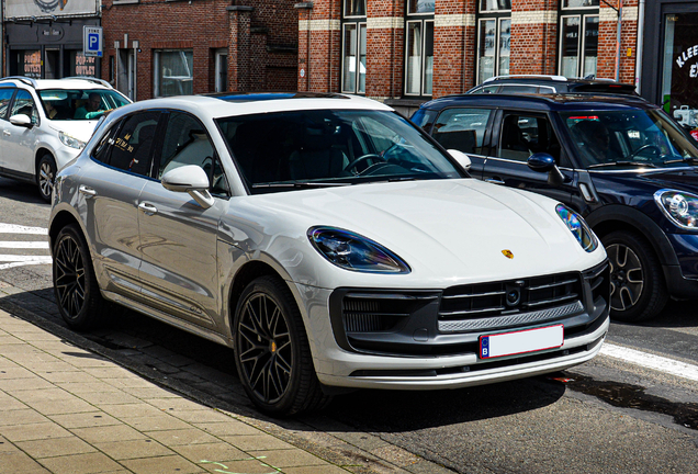 Porsche 95B Macan GTS MkIII