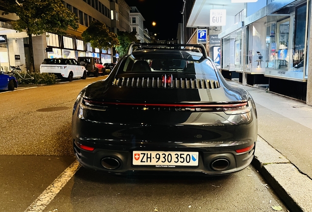 Porsche 992 Carrera 4S