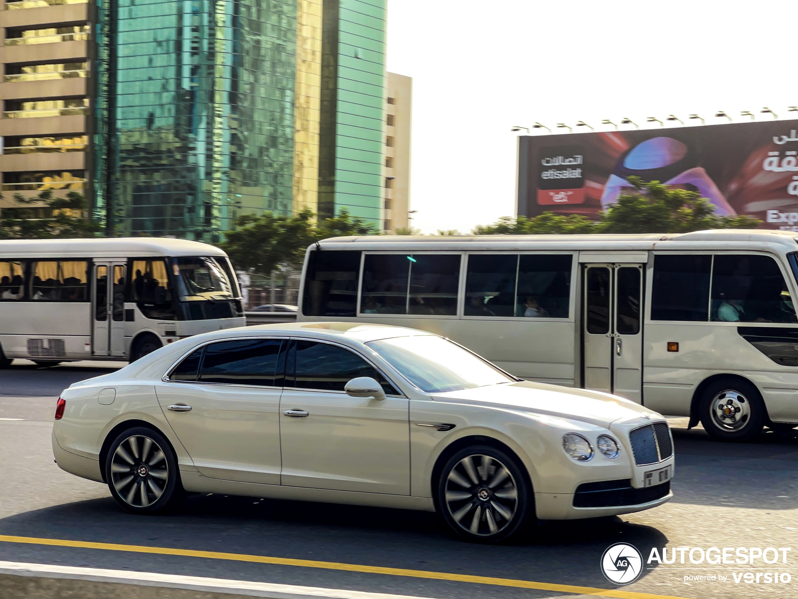 Bentley Flying Spur V8