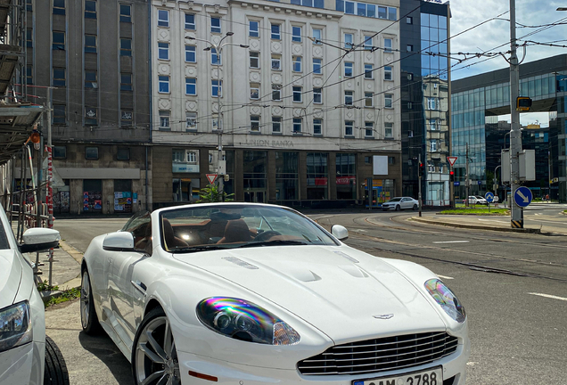 Aston Martin DBS Volante