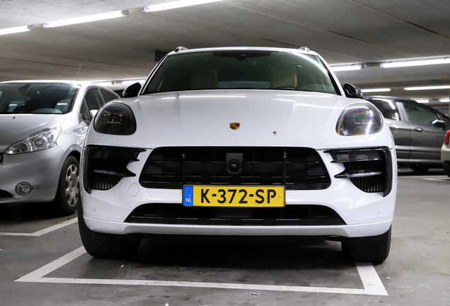 Porsche 95B Macan GTS MkII