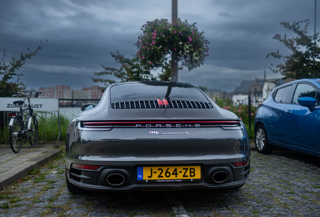 Porsche 992 Carrera 4S