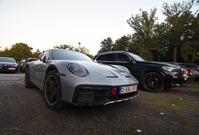 Porsche 992 Dakar