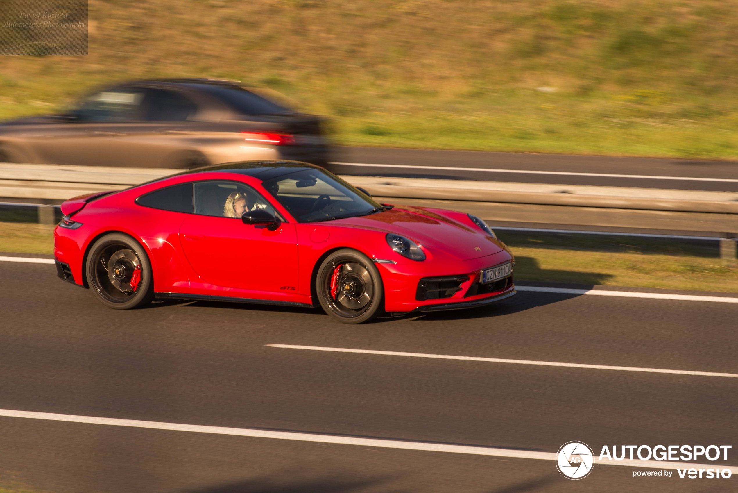 Porsche 992 Carrera 4 GTS