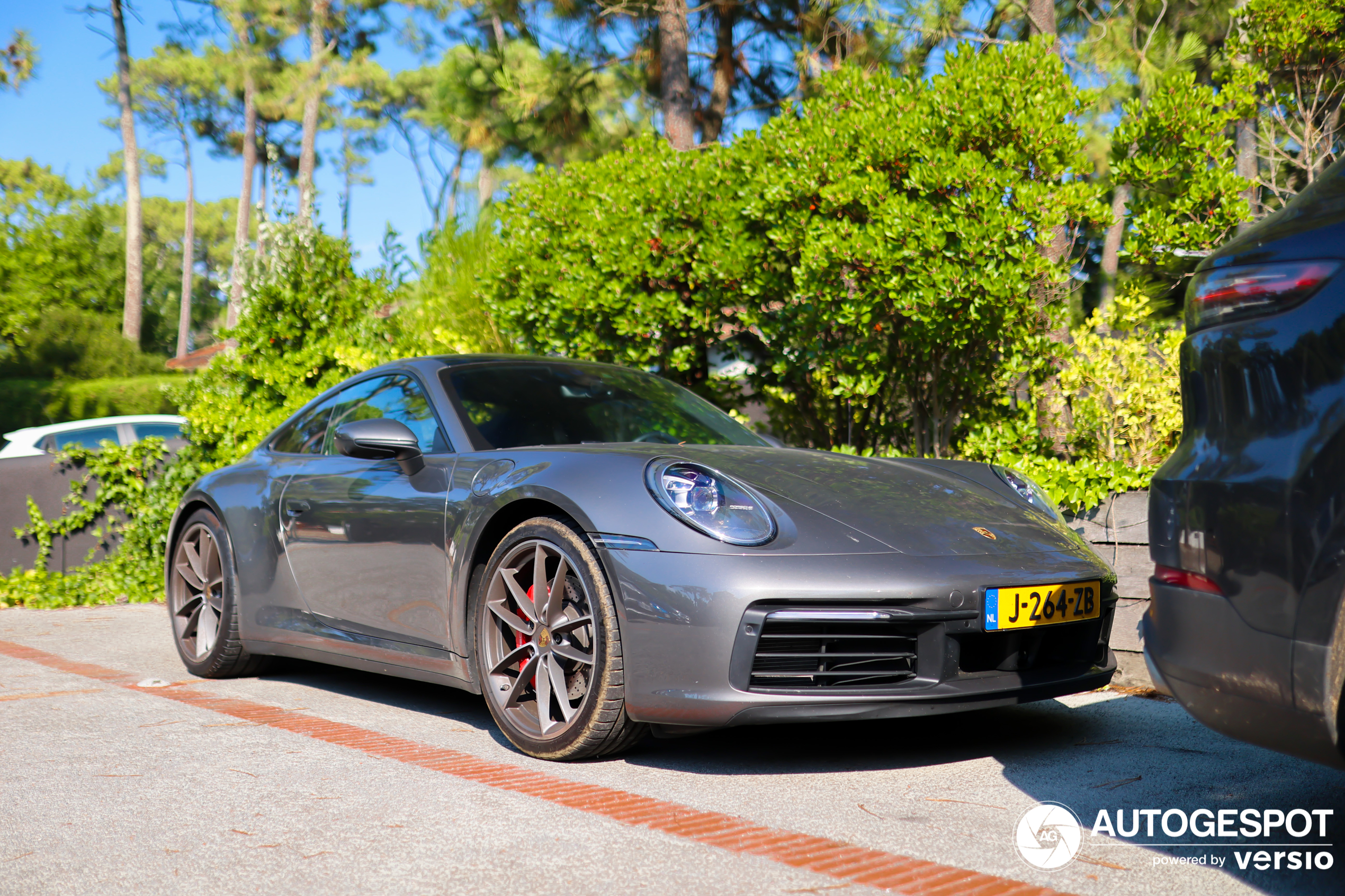 Porsche 992 Carrera 4S