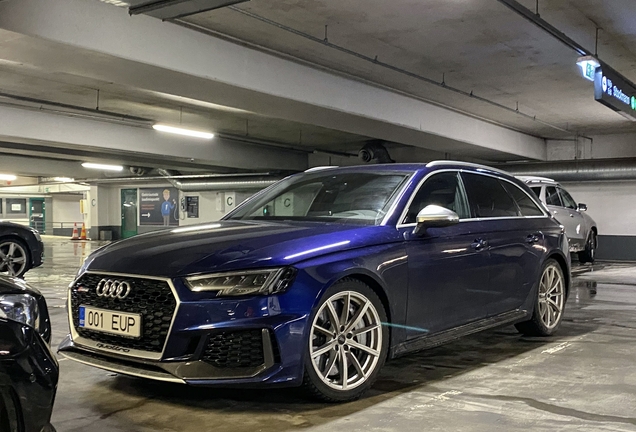 Audi RS4 Avant B9