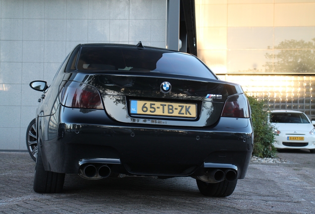 BMW M5 E60 2005