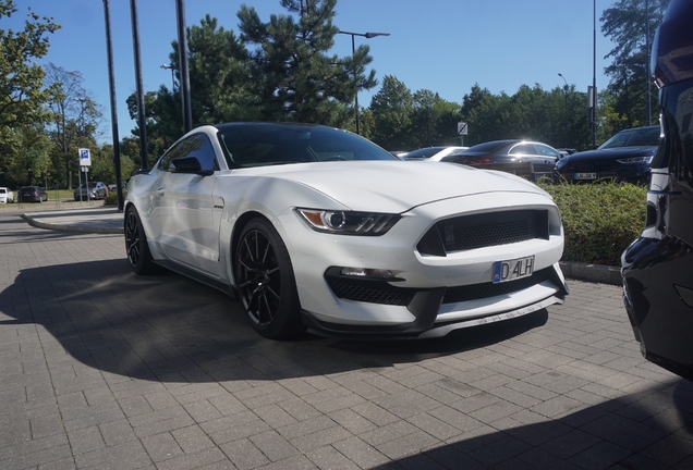 Ford Mustang Shelby GT350 2015