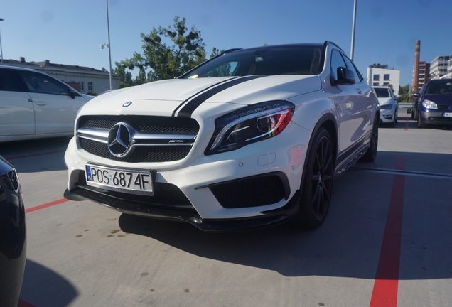 Mercedes-AMG GLA 45 X156