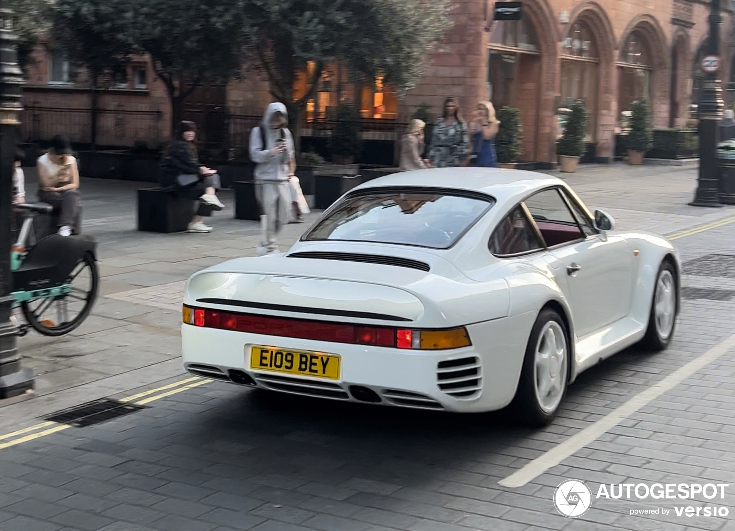 Haben sie schon einmal einen Porsche 959 gesehen?