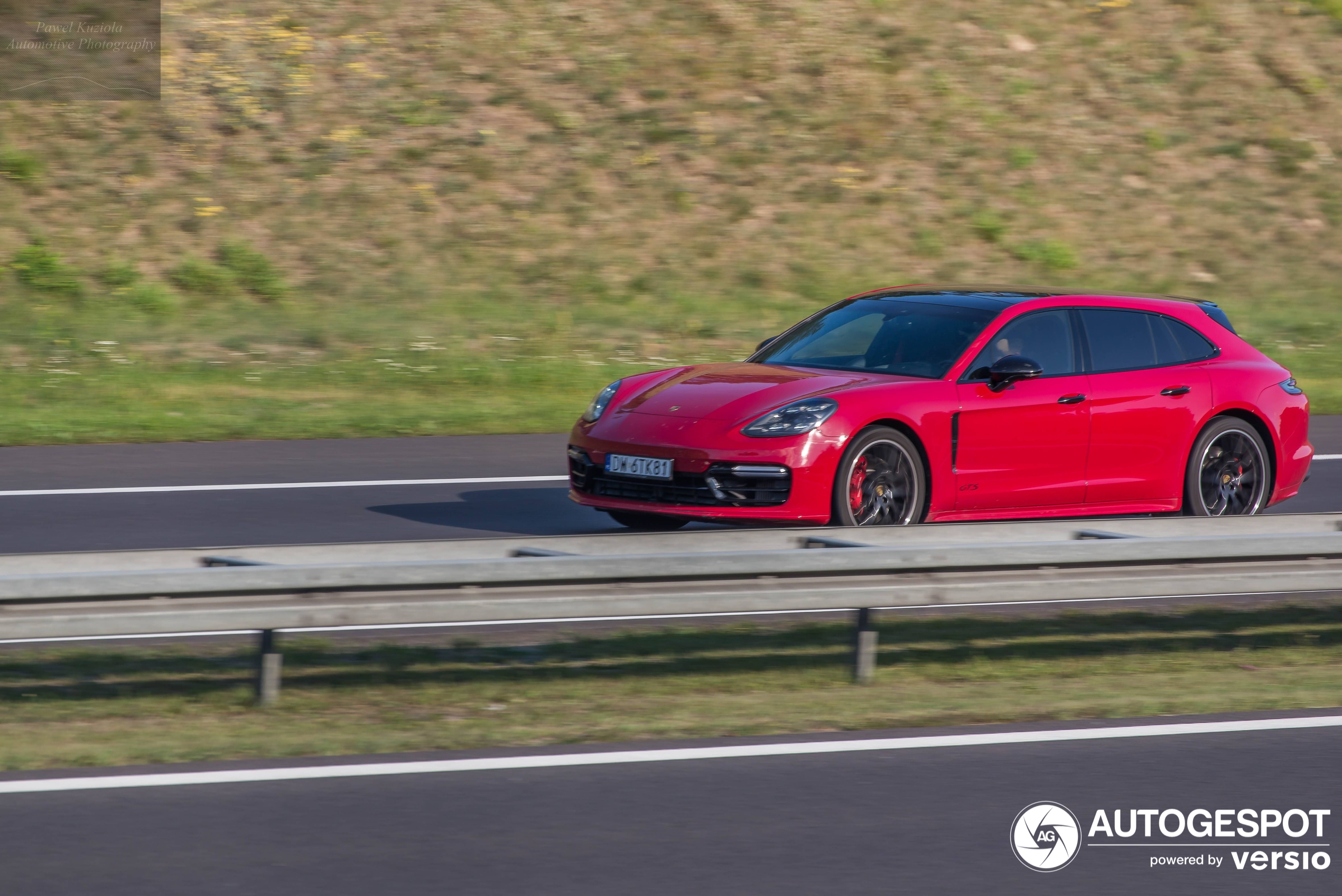 Porsche 971 Panamera GTS Sport Turismo