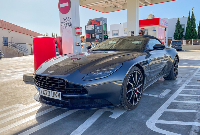 Aston Martin DB11 V8 Volante