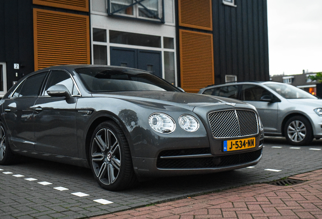 Bentley Flying Spur V8