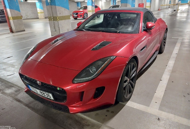 Jaguar F-TYPE R AWD Convertible