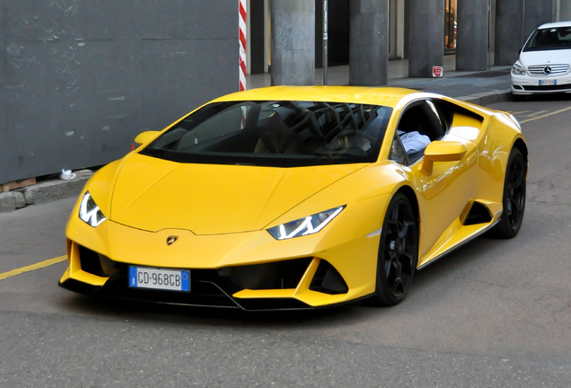 Lamborghini Huracán LP640-4 EVO