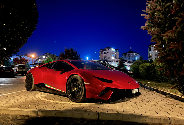 Lamborghini Huracán LP640-4 Performante