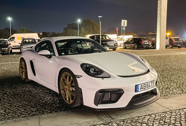 Porsche 718 Cayman GT4