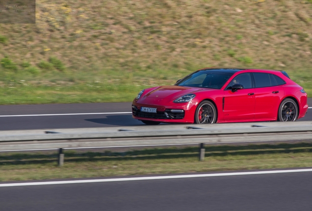 Porsche 971 Panamera GTS Sport Turismo