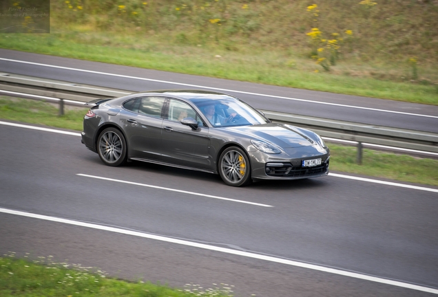 Porsche 971 Panamera Turbo