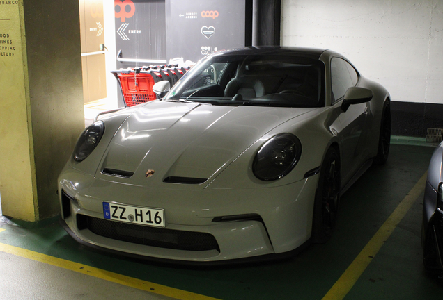 Porsche 992 GT3 Touring