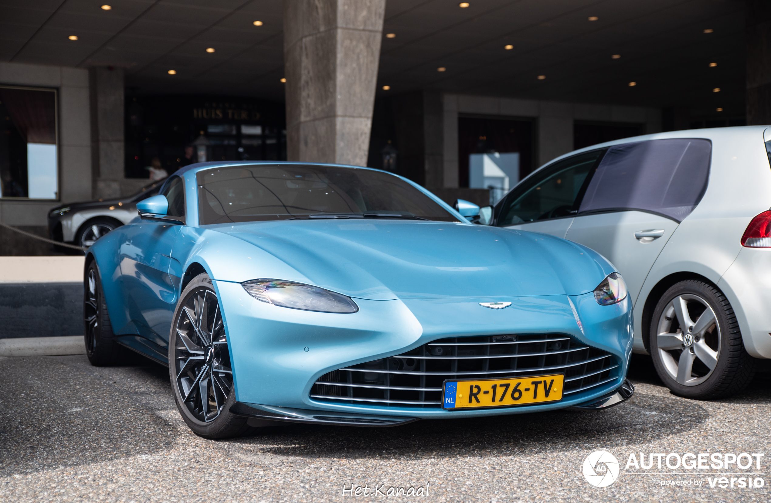 Aston Martin V8 Vantage Roadster 2020