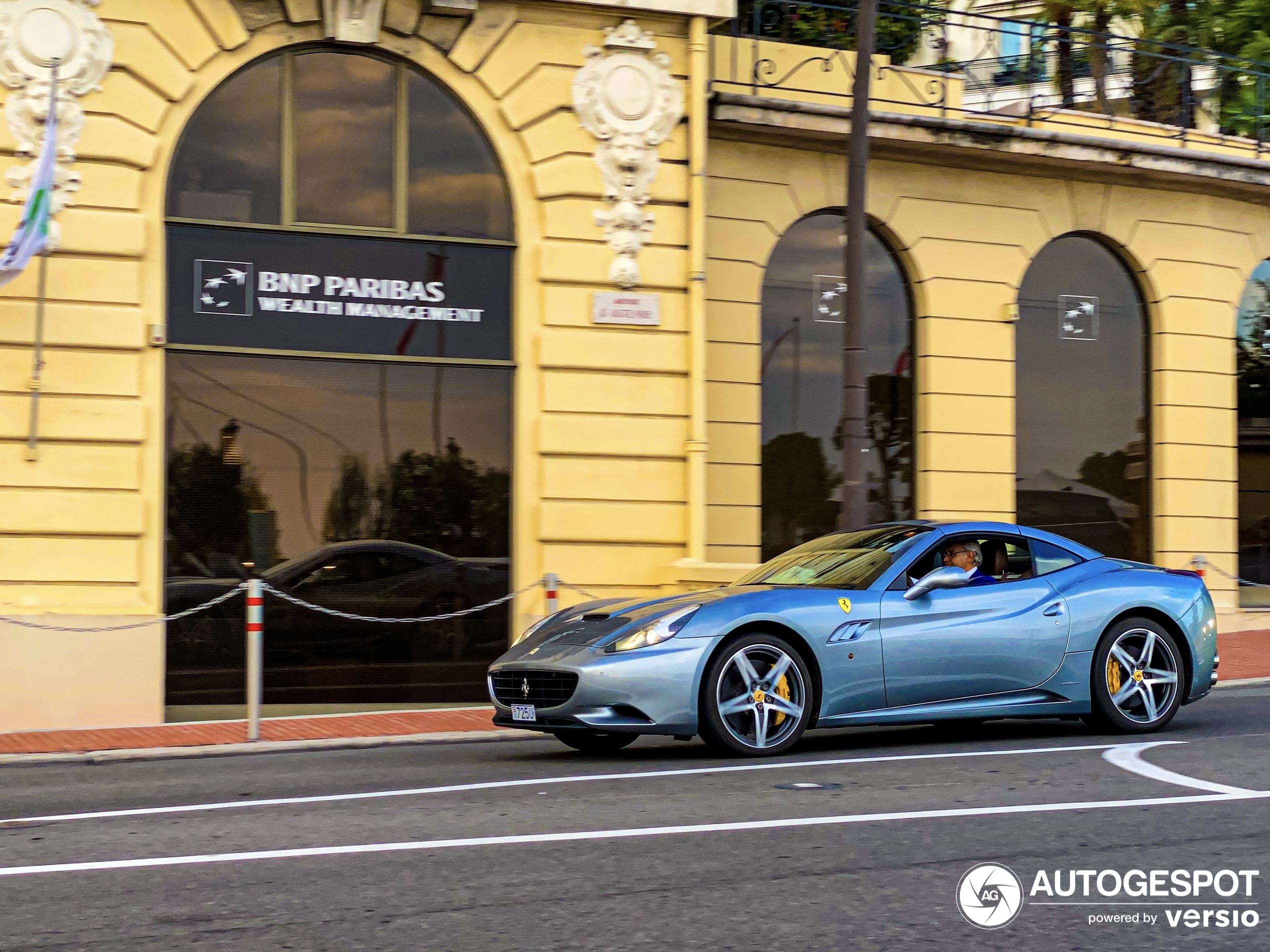 Ferrari California