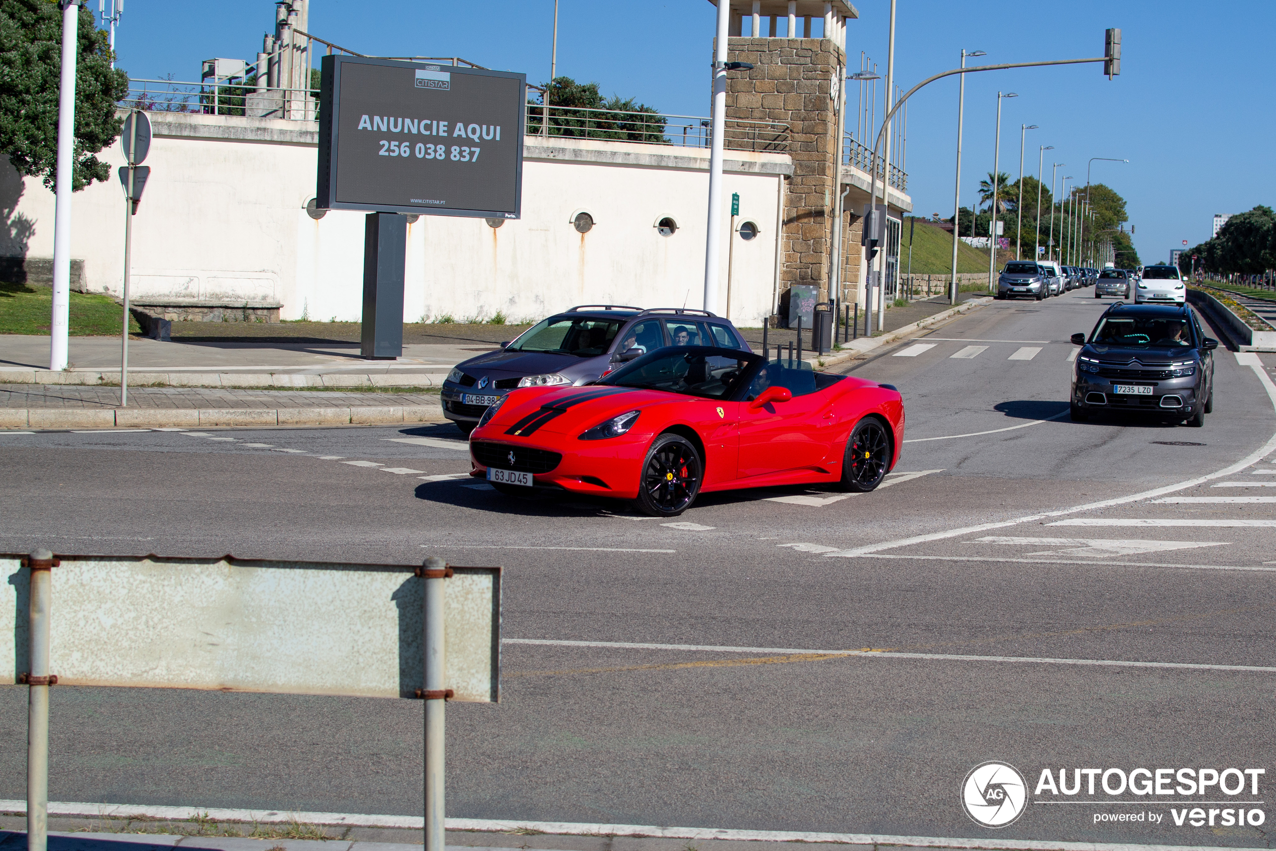 Ferrari California